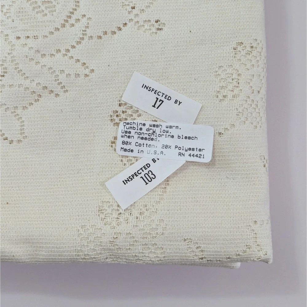 Vintage Quaker Lace Tablecloth Brighton 70x90